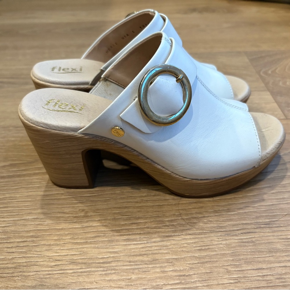 Flexi White and Tan Mules with Chunky Heel